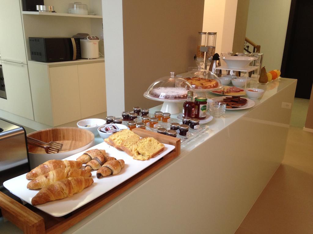 Borgoleoni 18 - Room And Breakfast Ferrara Eksteriør billede