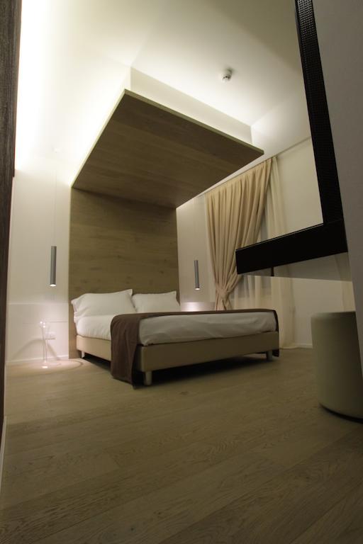 Borgoleoni 18 - Room And Breakfast Ferrara Eksteriør billede