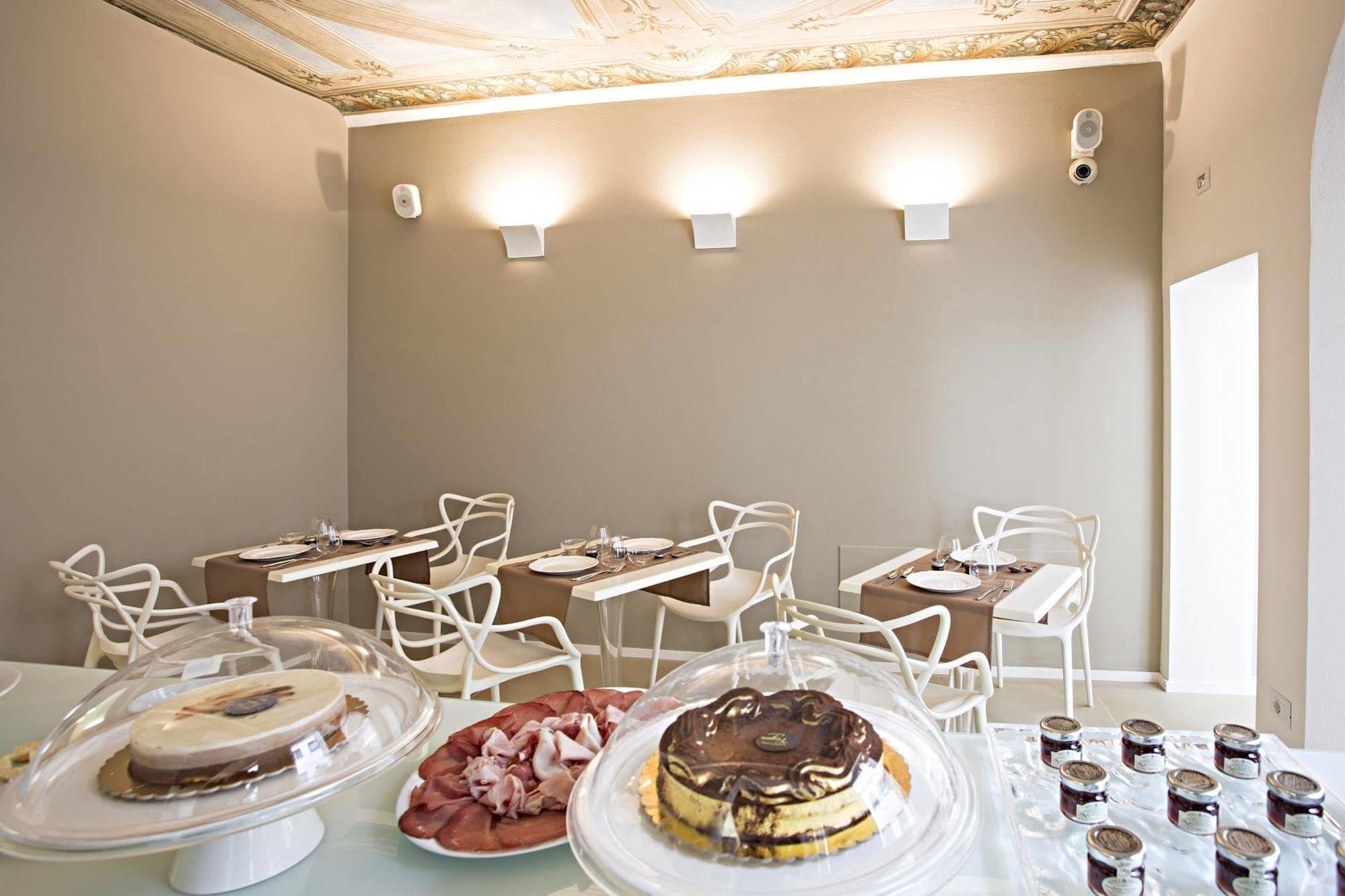 Borgoleoni 18 - Room And Breakfast Ferrara Eksteriør billede